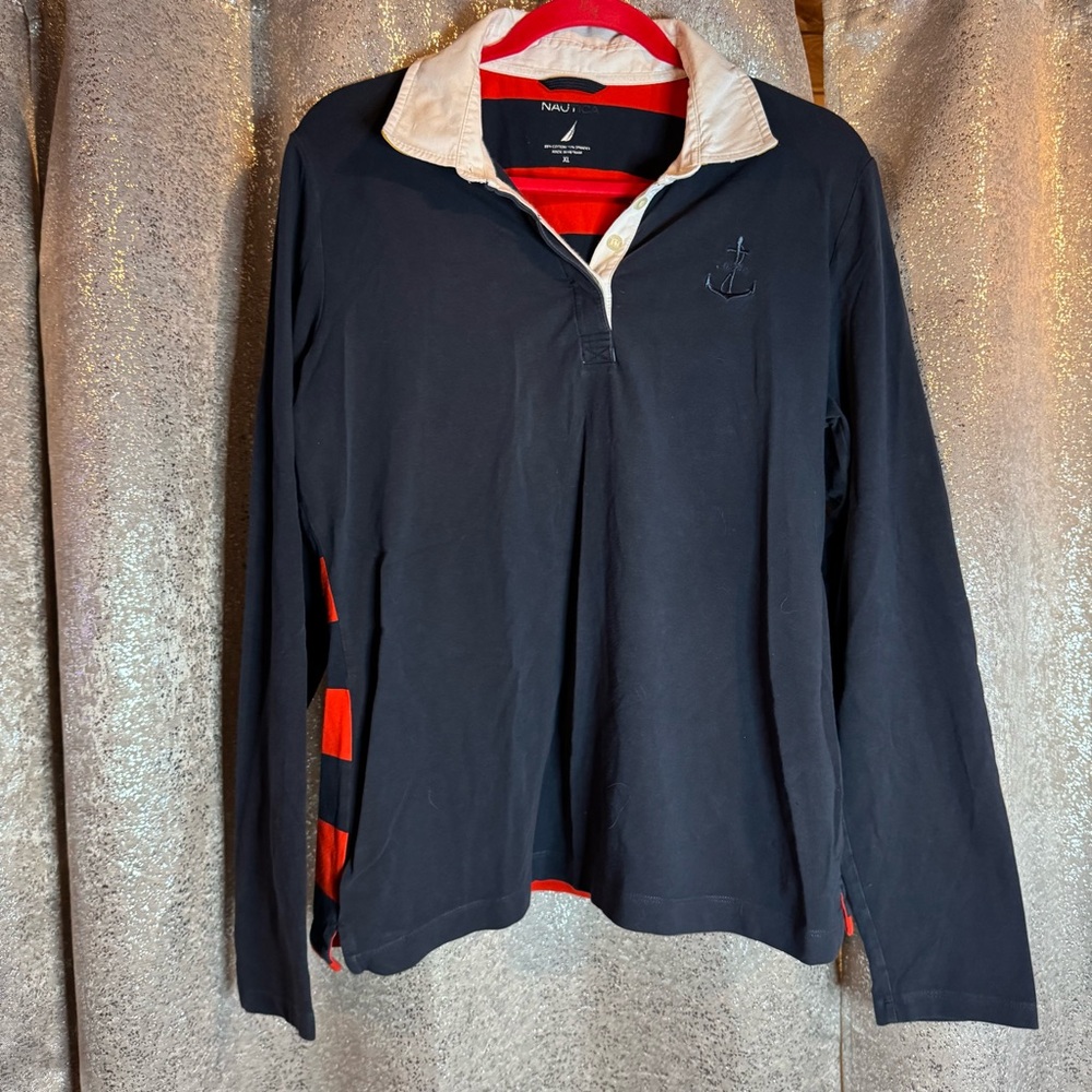 Nautica unique striped back solid front shirt!